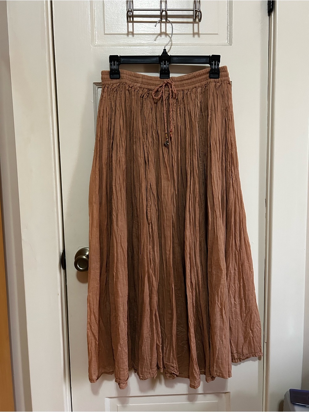 Women's Crinkled Drawstring Maxi Skirt — Peach